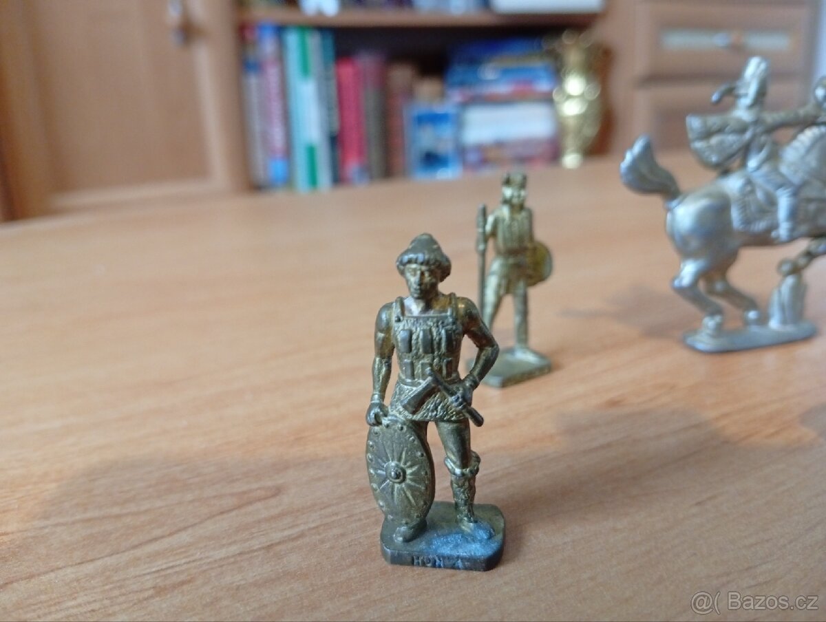 Retro hračky - kovový figurky - 3
