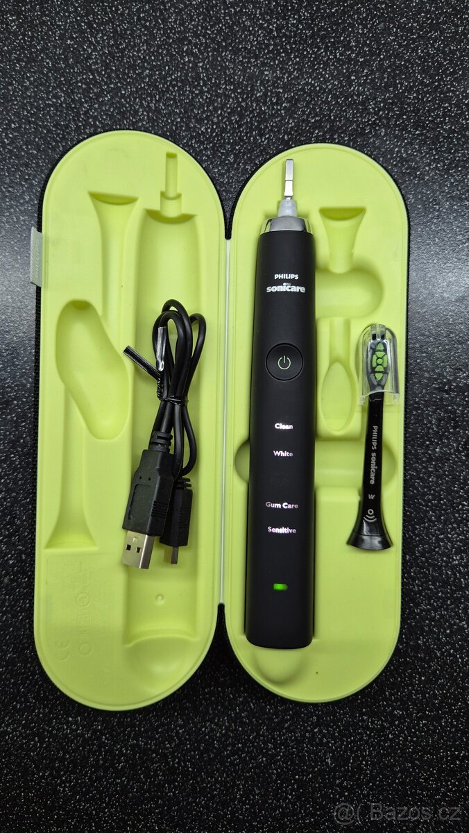 Zubní kartáček Philips Sonicare DiamondClean Prestige HX9352 - 3