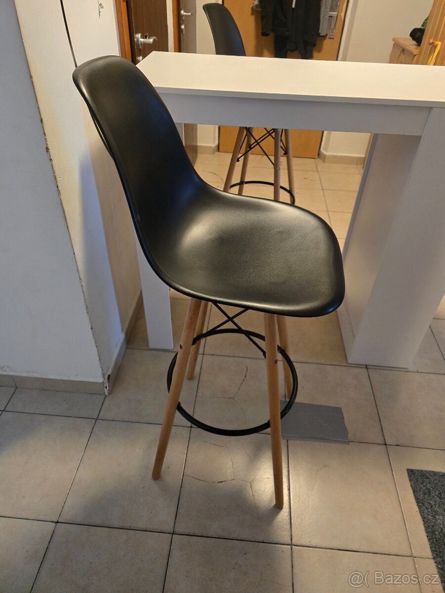Set stůl a barové židle - 3