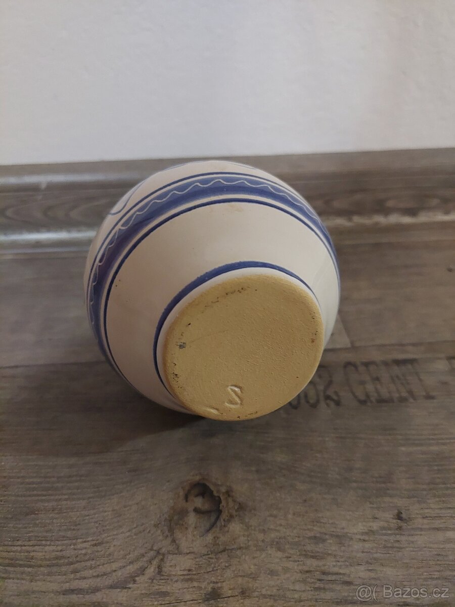 Dekorativní váza - 3