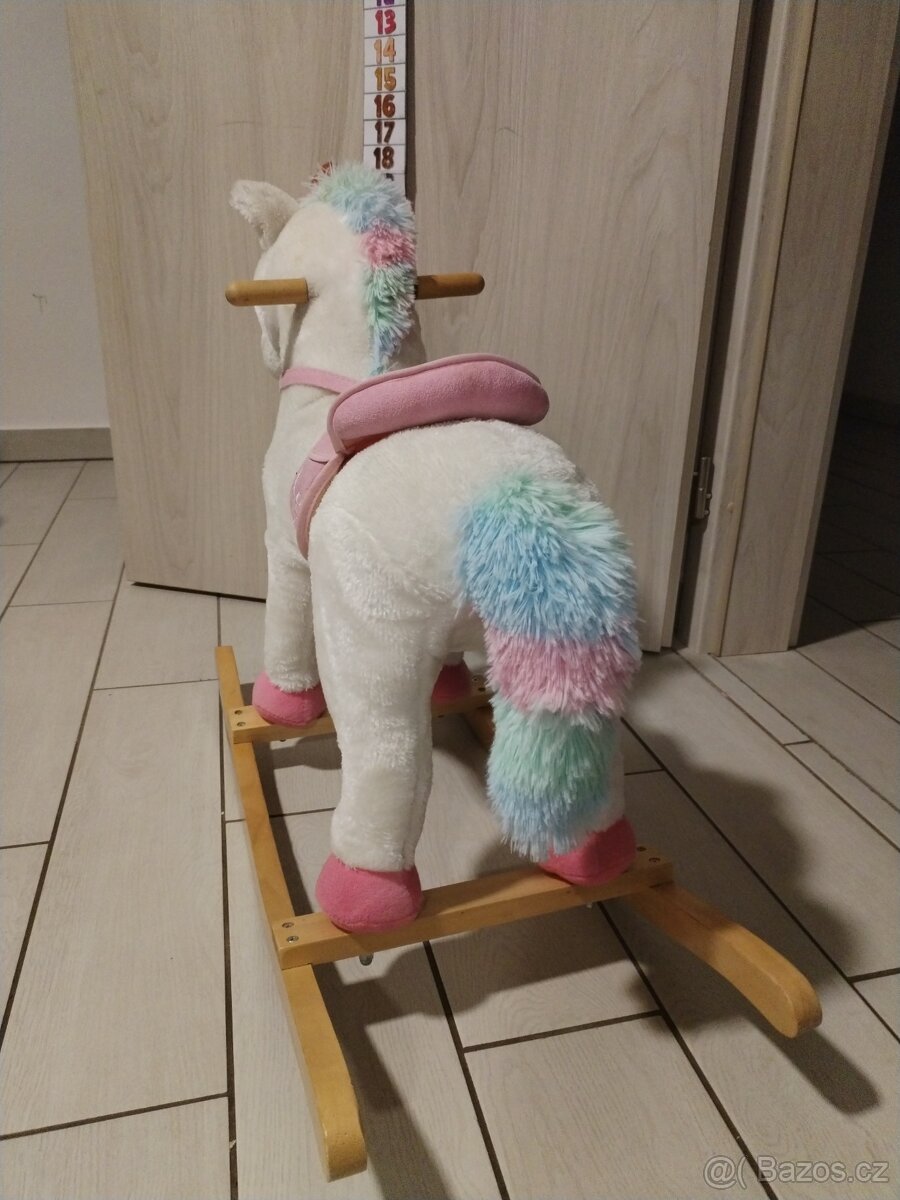 Houpací kůň jednorožec - 3