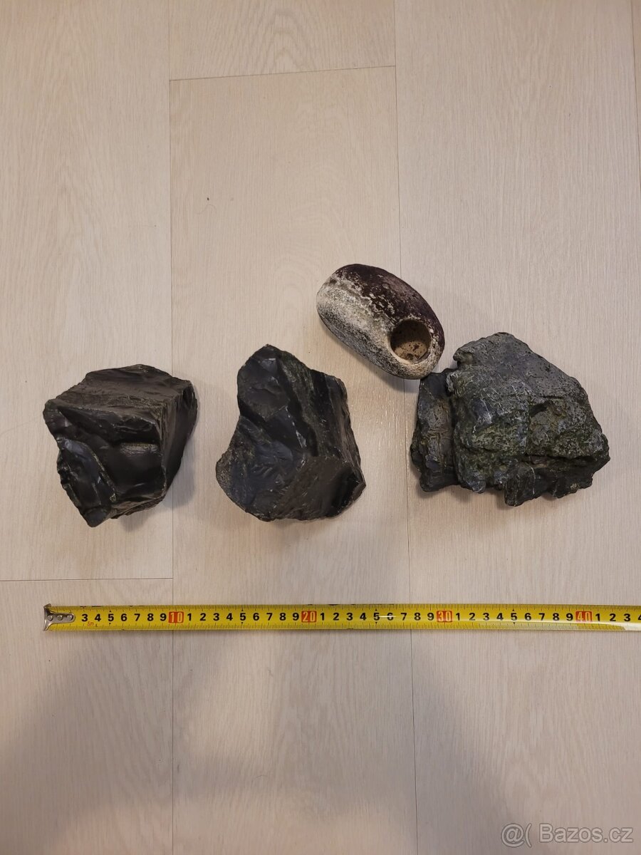 Akvarijní kameny + "domeček" - 3