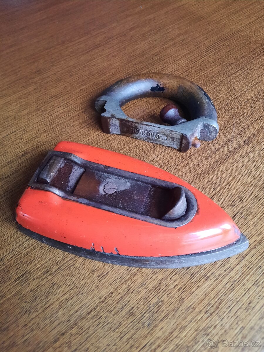 stará žehlička Filakovo - 3