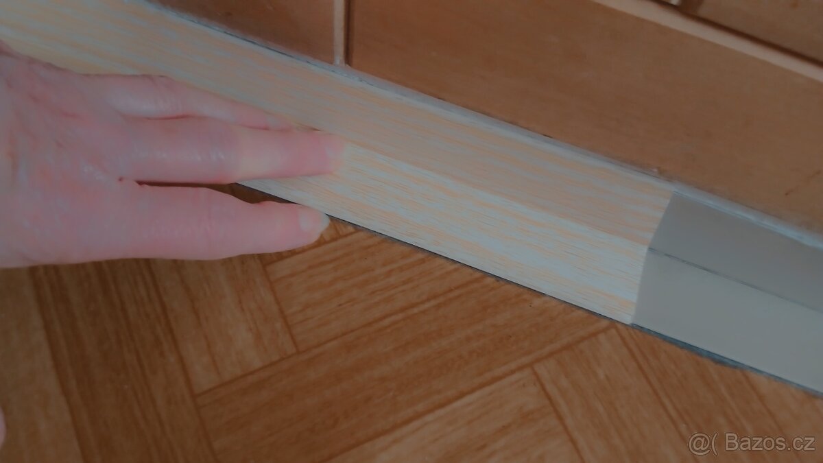 Podlahová ukončovací PVC lišta - 3