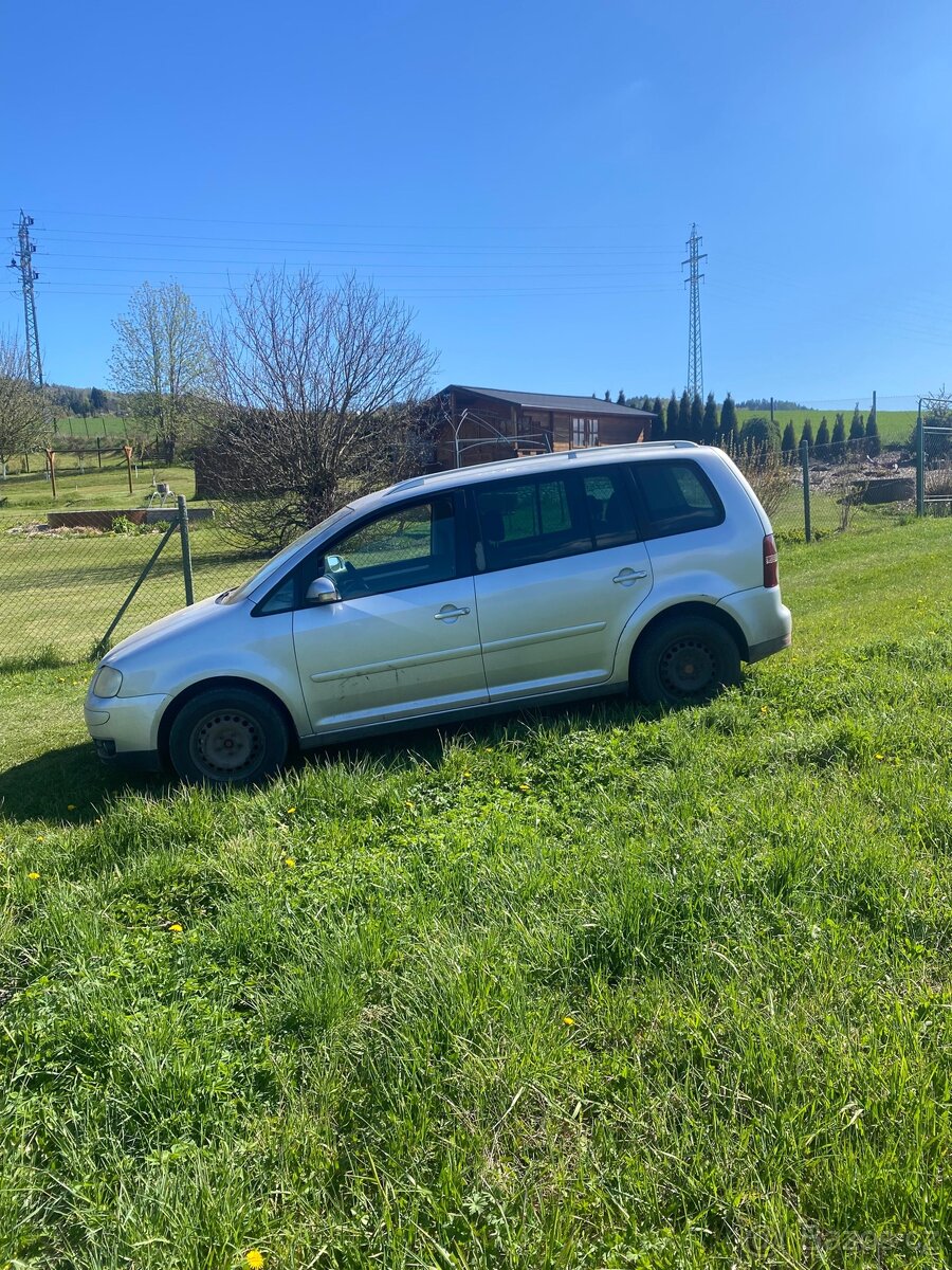 Vw touran - 3