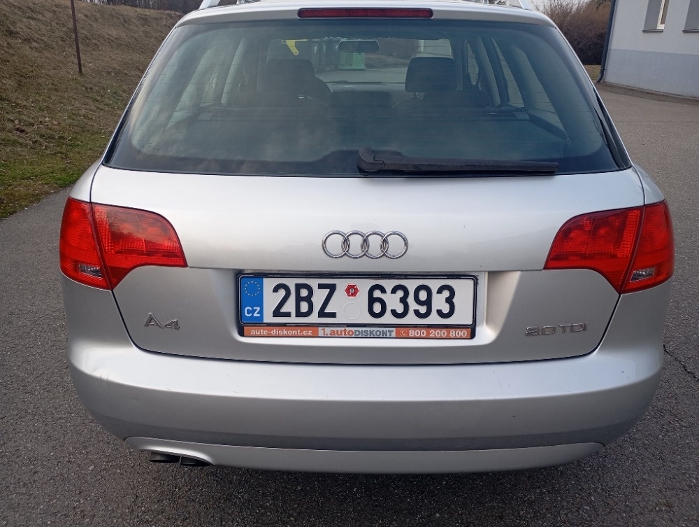 Audi A4 2.0 TDI 103 kW - 3