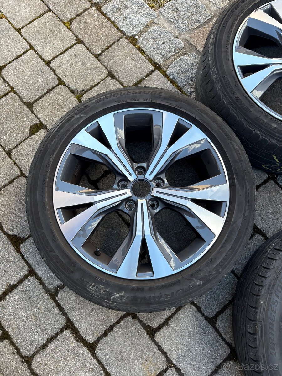 Originál Kola Seat R18 ET 45 - 3