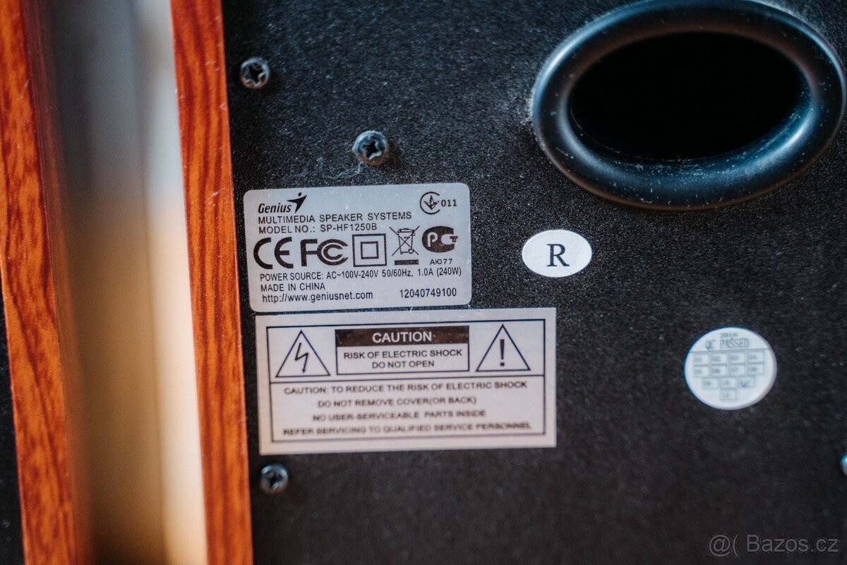 PC bedny Genius SP-HF180 barva dřeva - 3
