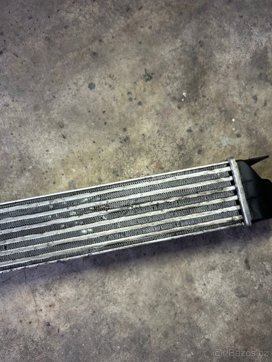 Bmw e39 530d inrercooler (chladič turba) - 3