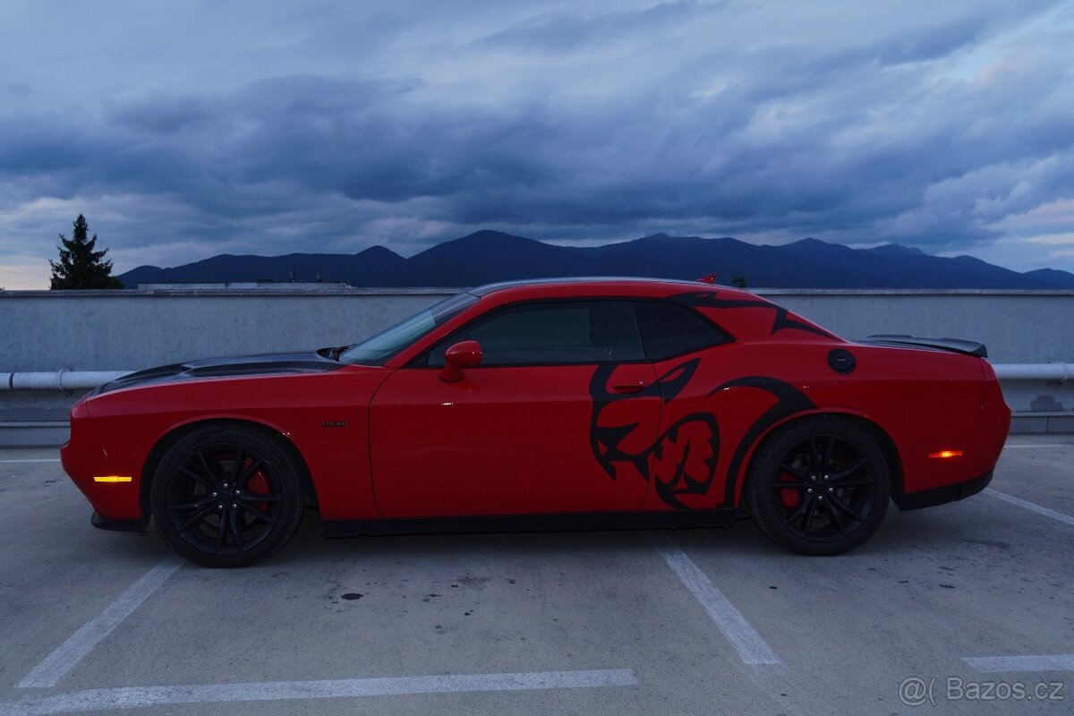DODGE CHALLENGER R/T 5.7 HEMI V8 - 3