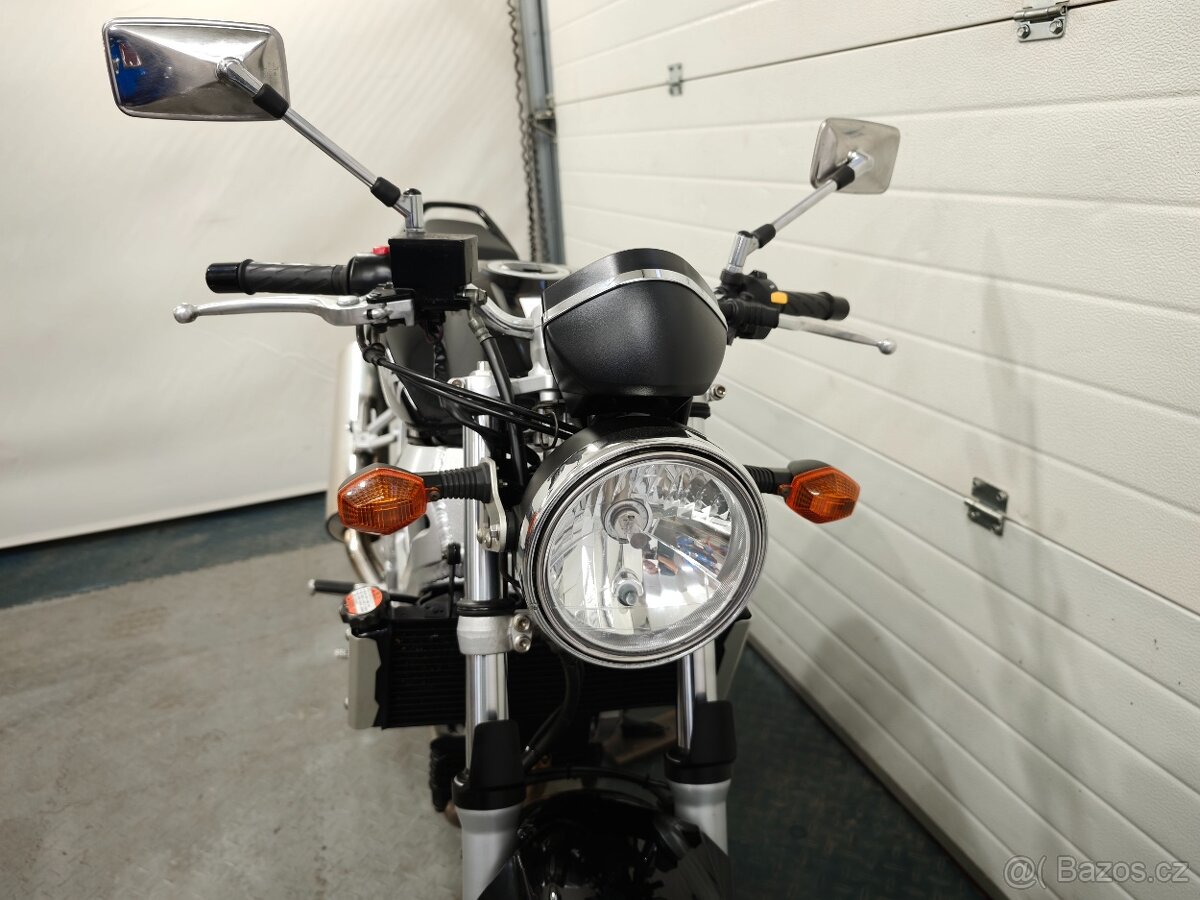 Suzuki SV 650 N - 3