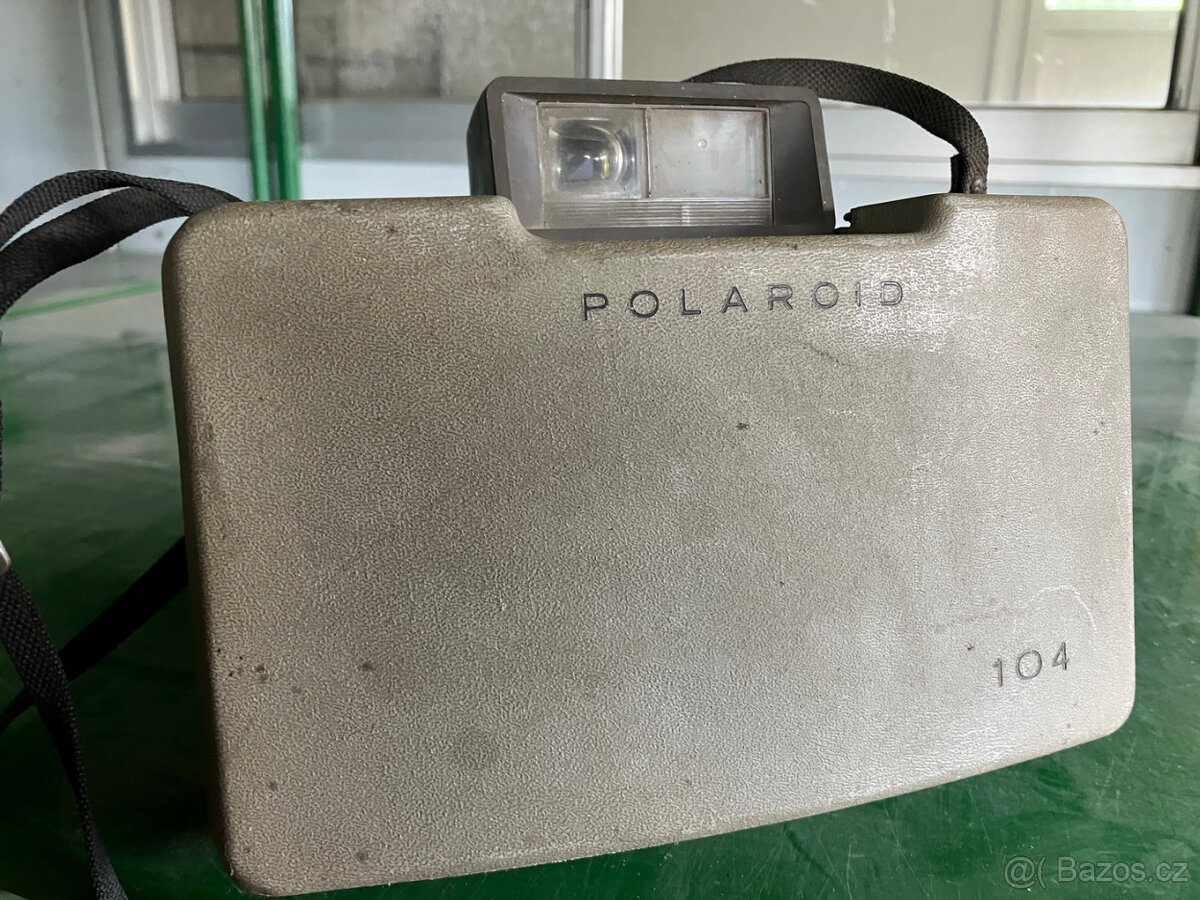 Historický fotoaparát POLAROID 104 - 3