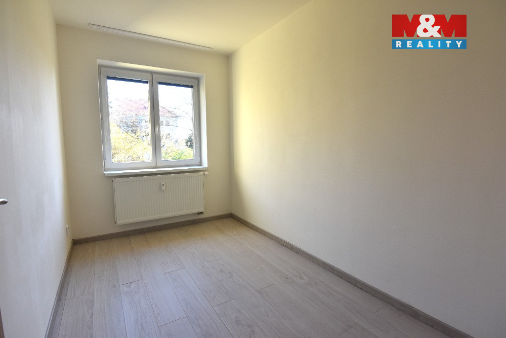 Pronájem bytu 2+kk, 34 m², Lysá nad Labem, ul. Sídliště - 3