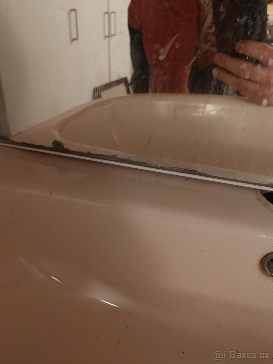 Koupelnova sestava s umyvadlem - 3