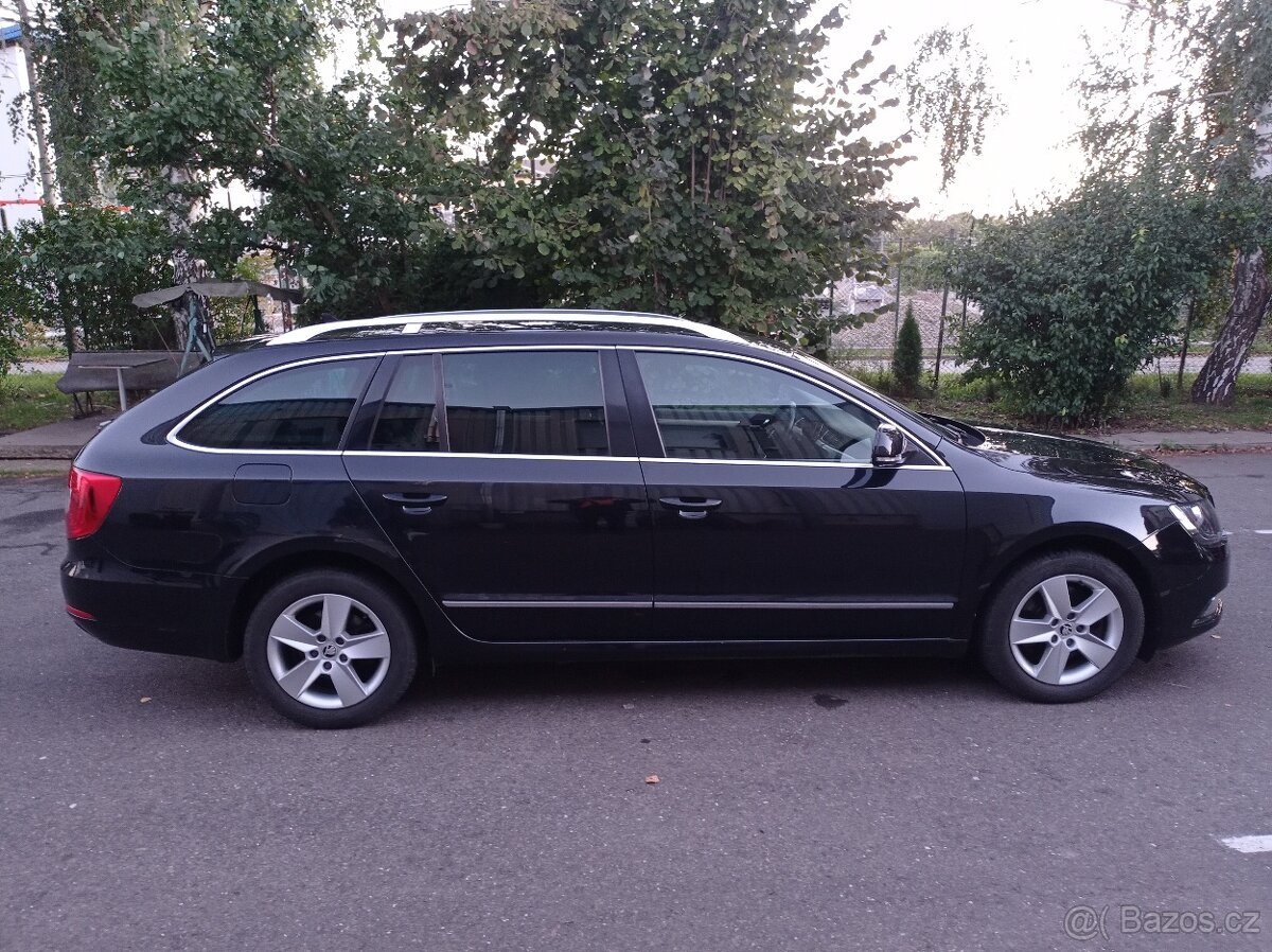 ŠKODA Superb 2 combi 2.0 TDI CR 103kW DSG NAVIGACE KRÁSNÝ. - 3