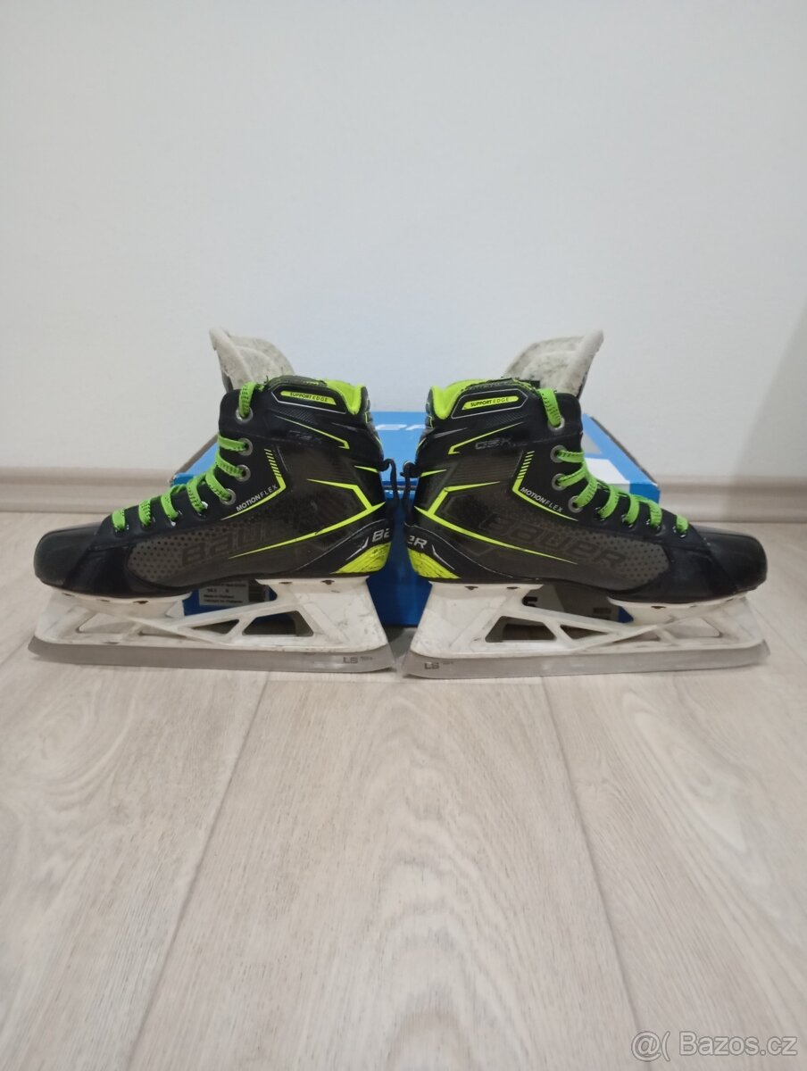 Brankářské brusle Bauer, vel. 4,5 D - 3