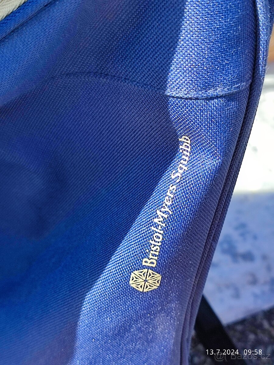 Taška na kolečkách s tahacím madlem - 3