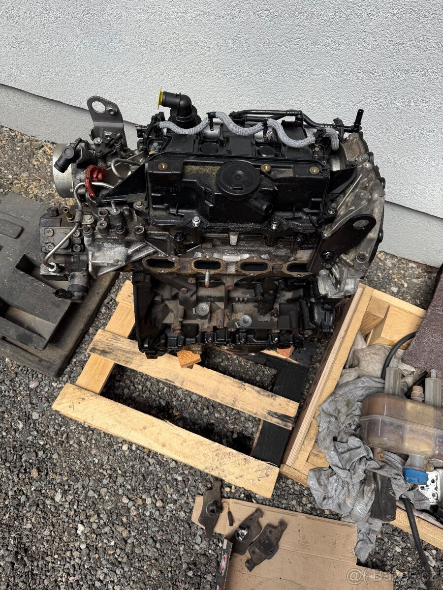 Prodám motor Renault 1,6 Bitdi.118 kw. - 3