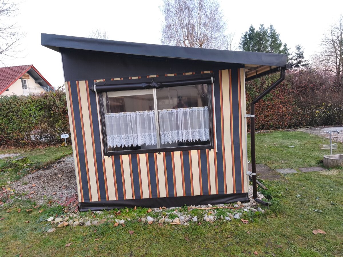 Pevný altan ke karavanu 2.2x4m rozebrany - 3