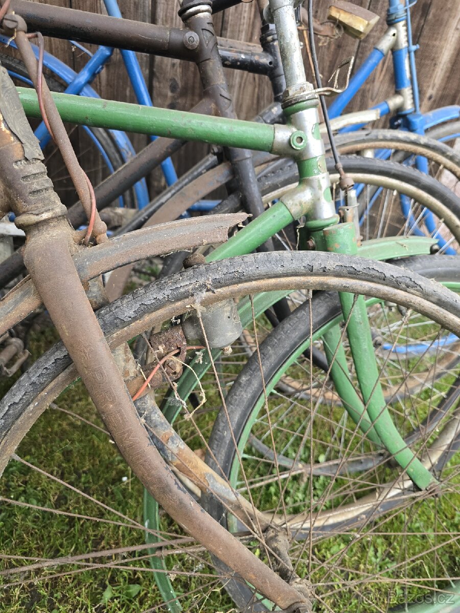 Stará kola - Premier - Stadion - Las - 3