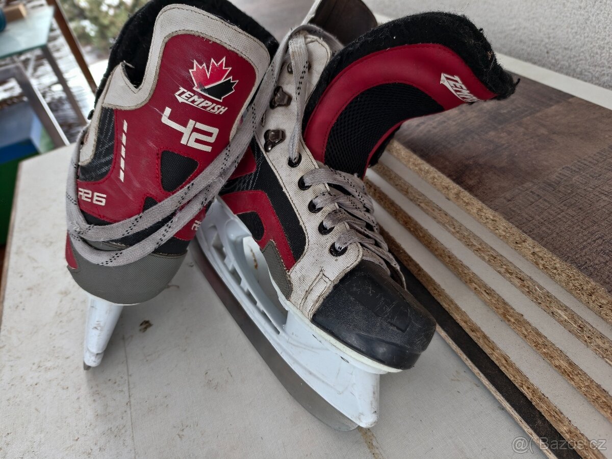 Prodám Chlapecké brusle Tempish č42 - 3