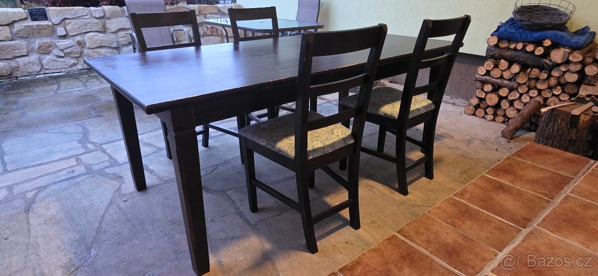 Jídelní stůl a čtyři židle - 3