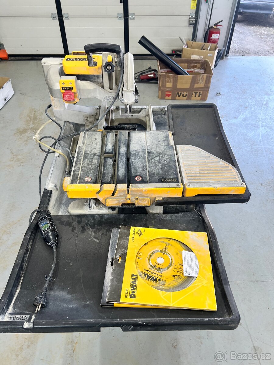 Řezačka na obklady a dlažbu dewalt - 3