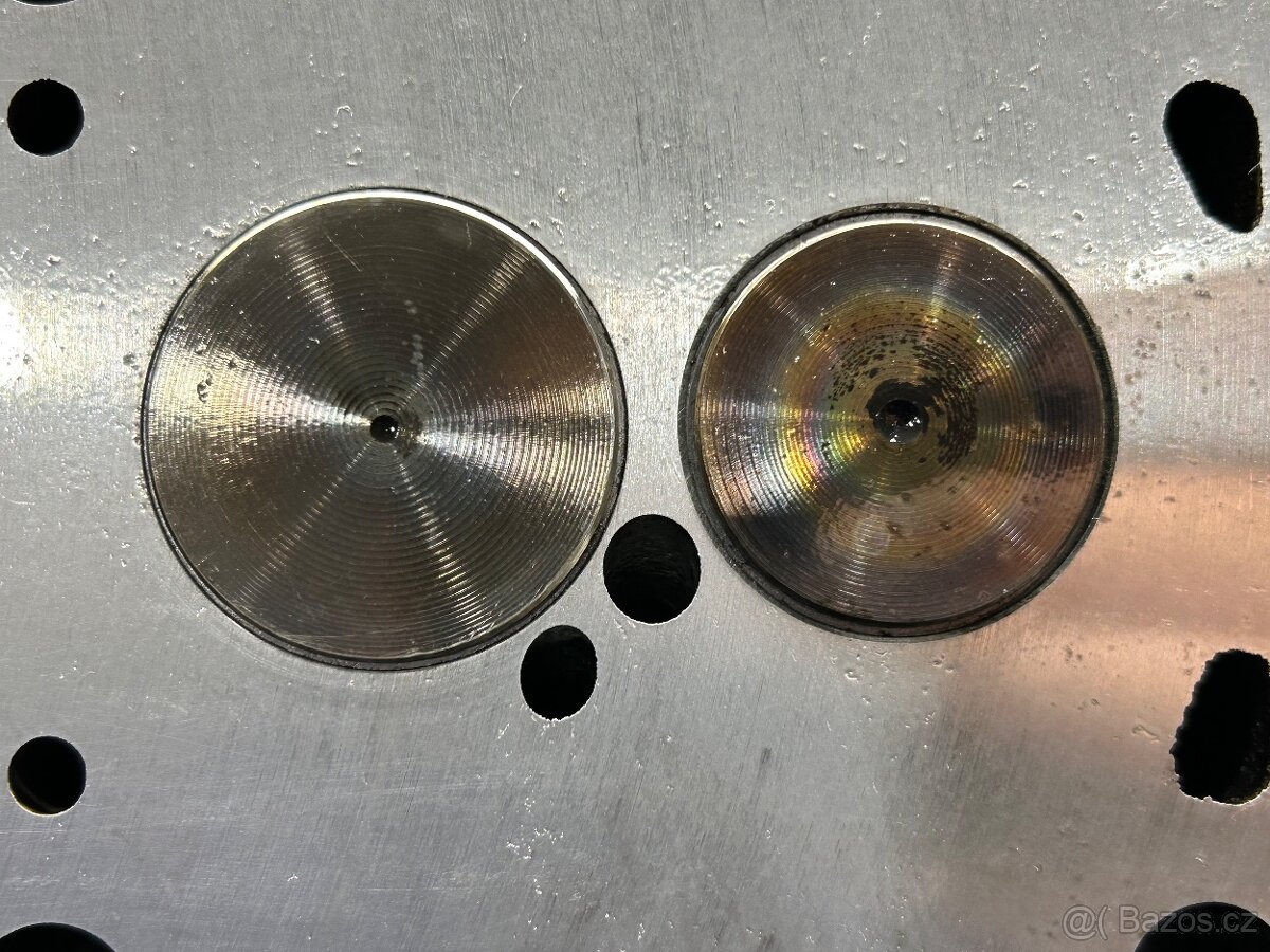 1.9 TDi AFN hlava motoru - 3