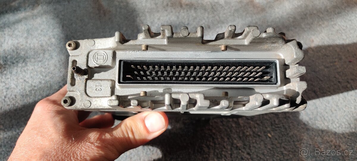 ŘJ Passat B4 TDI 66kw 028 906 021 - 3