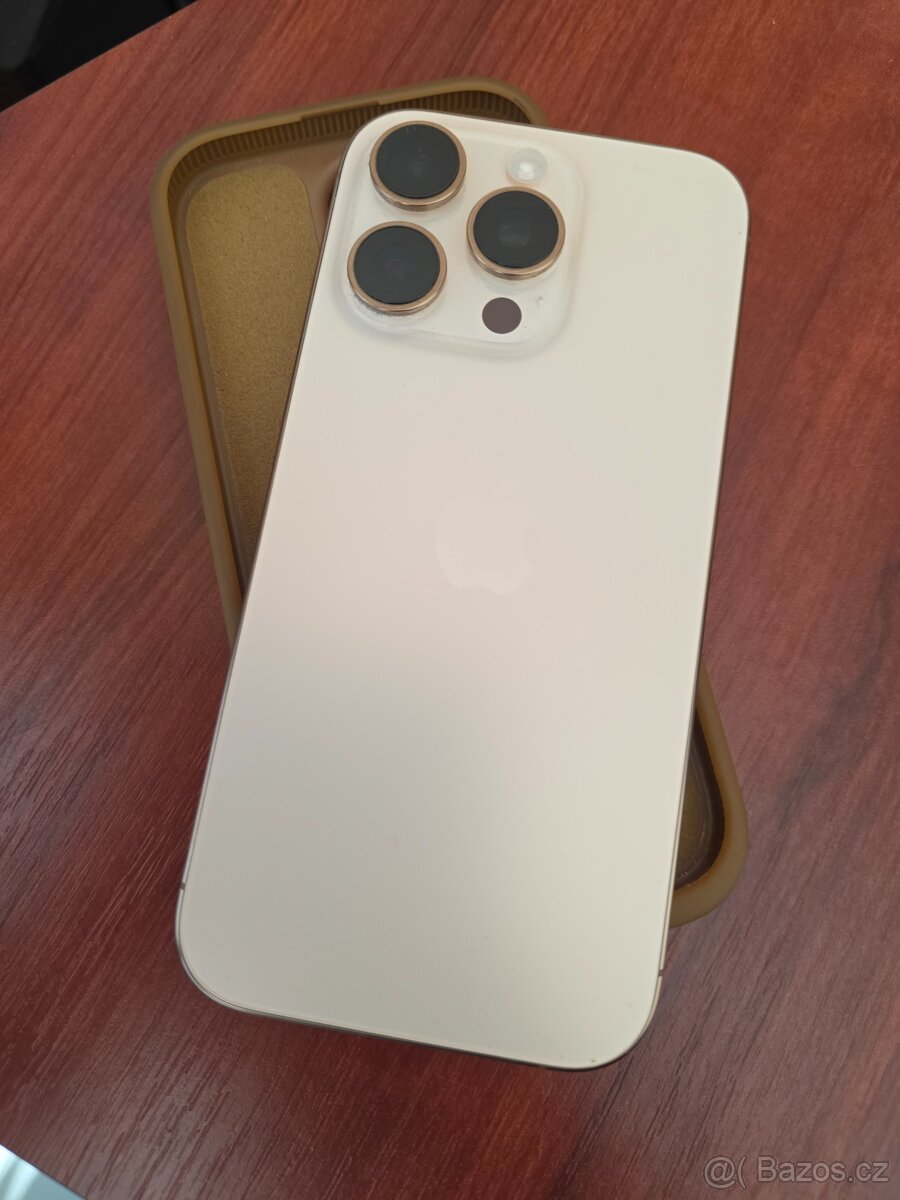 Apple iPhone 16 Pro - 3