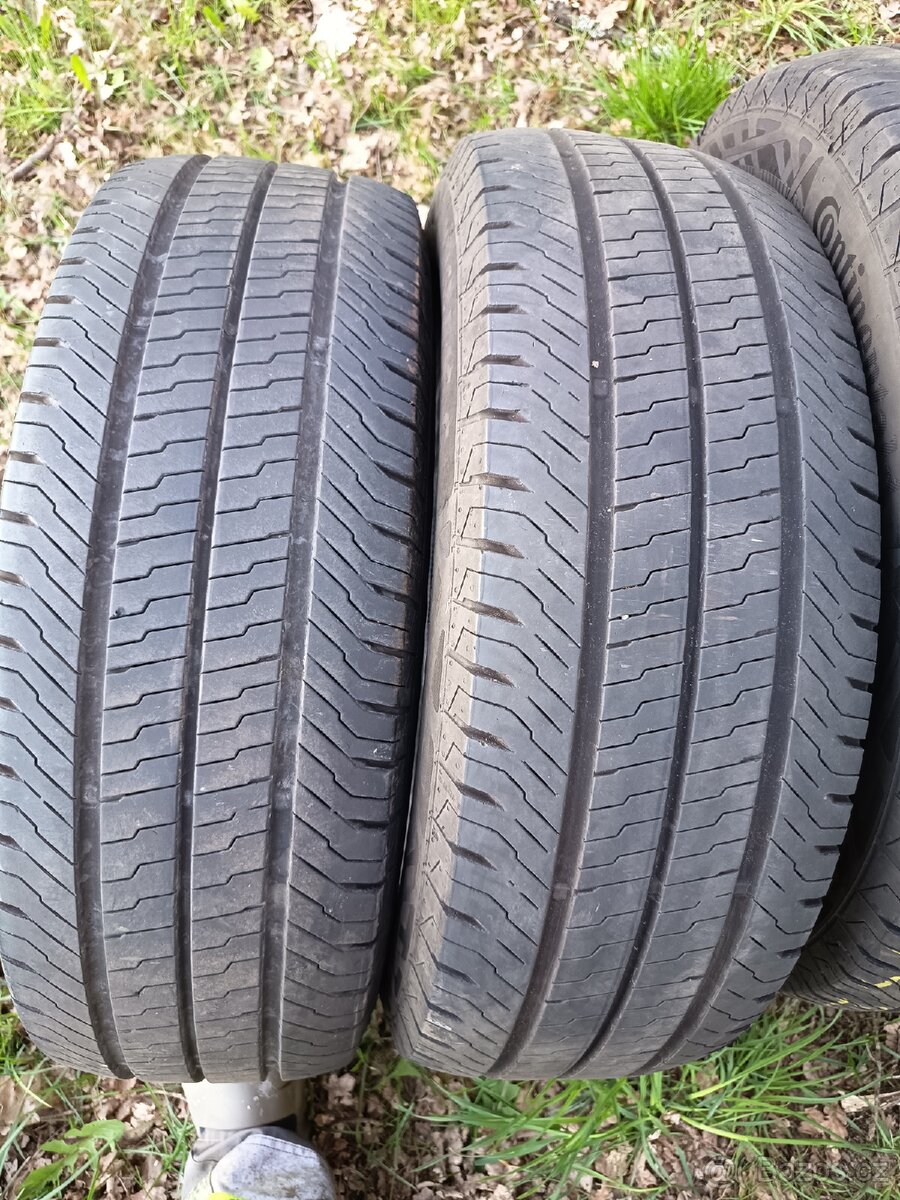 Pneu 215/65/16 C - 3