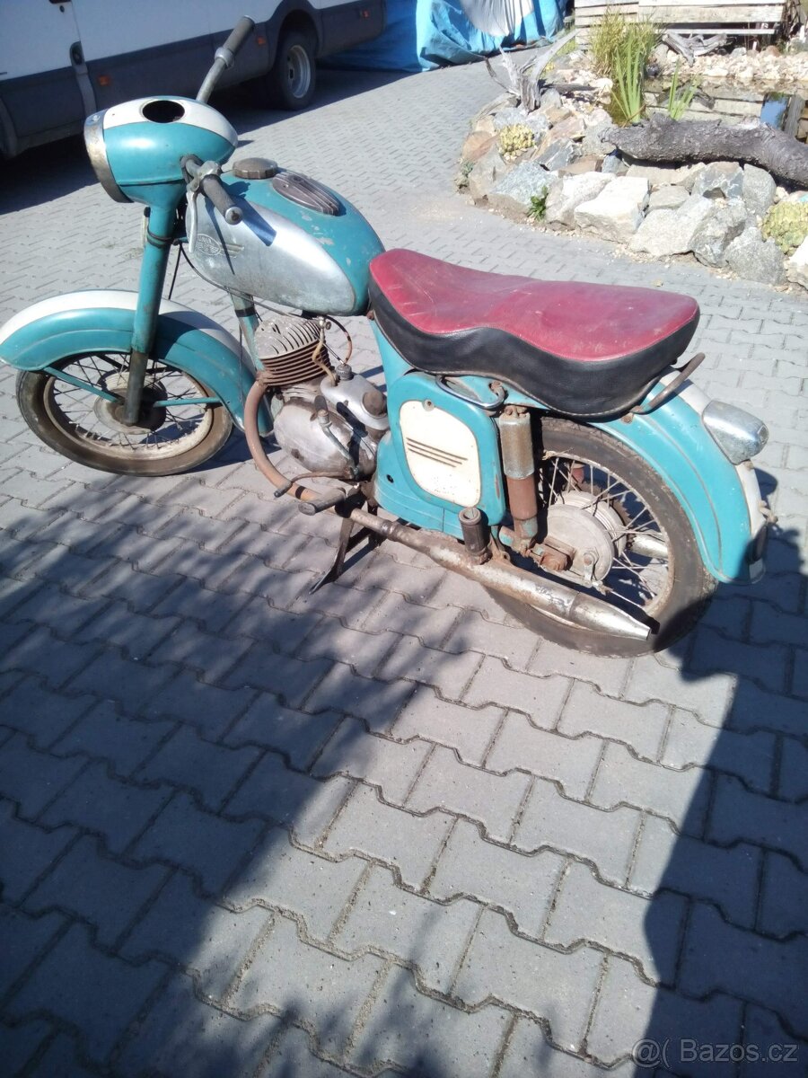Jawa ČZ 150 - 3
