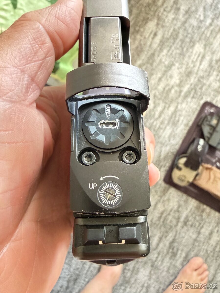 Glock 19 Gen 5 MOS+trezor s příslušenstvím - 3