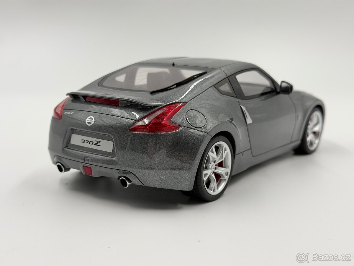 Nissan 370Z - 3