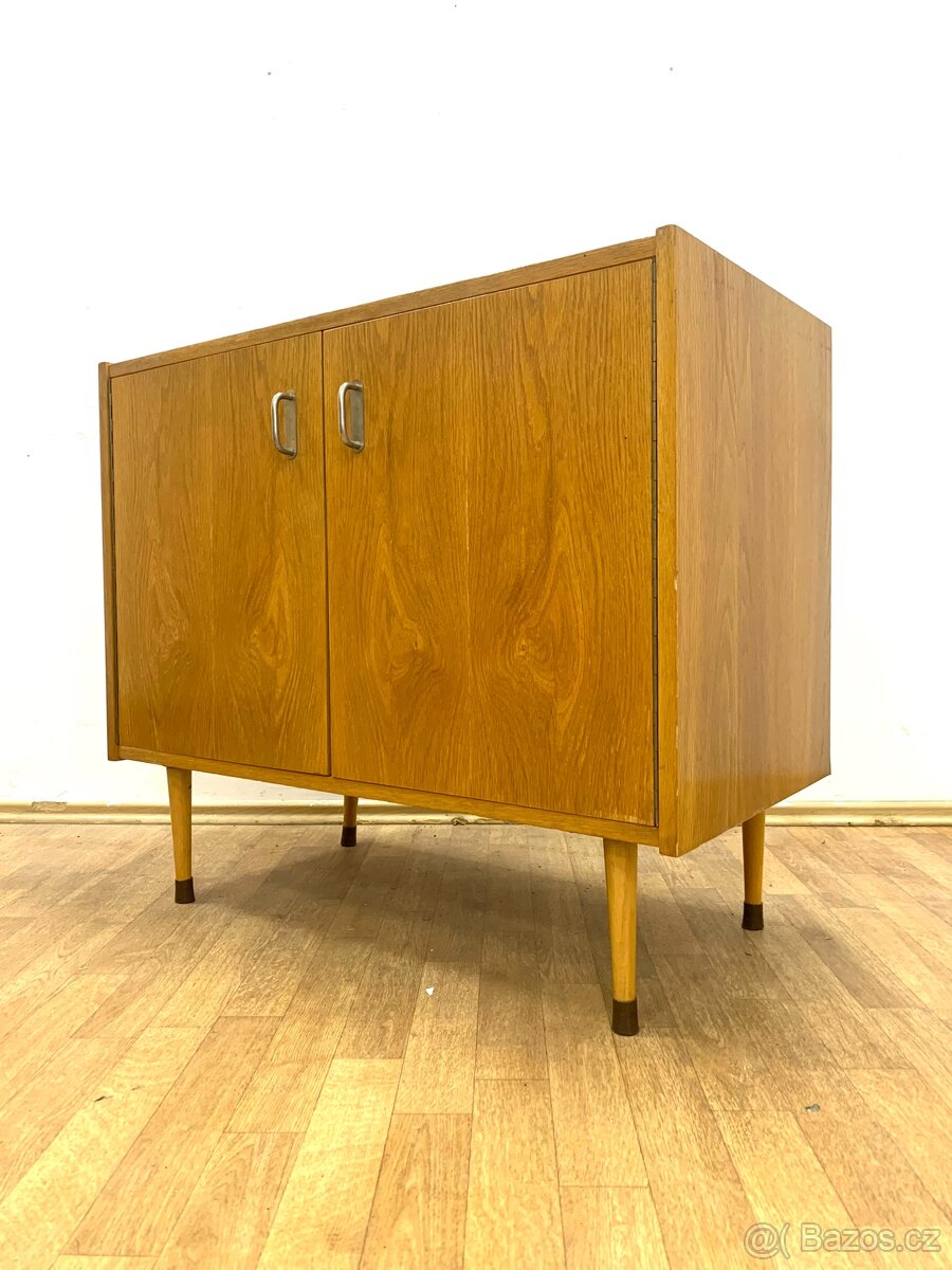 Retro komoda Brusel 60. léta : - 3