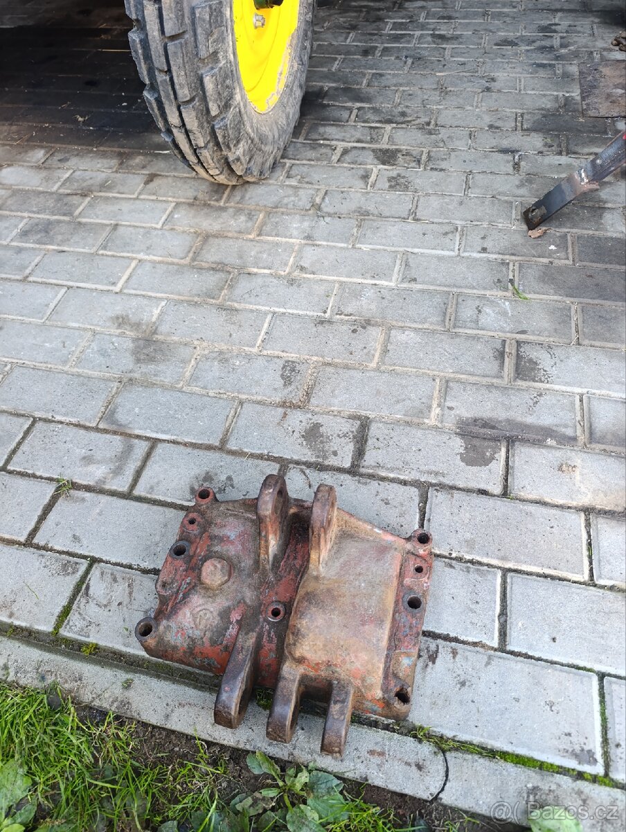 Víko hydrauliky zetor 25 - 3