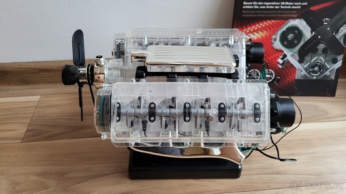 Franzis maketová stavebnice motoru V8 v měřítku 1:3 a zvuk - 3
