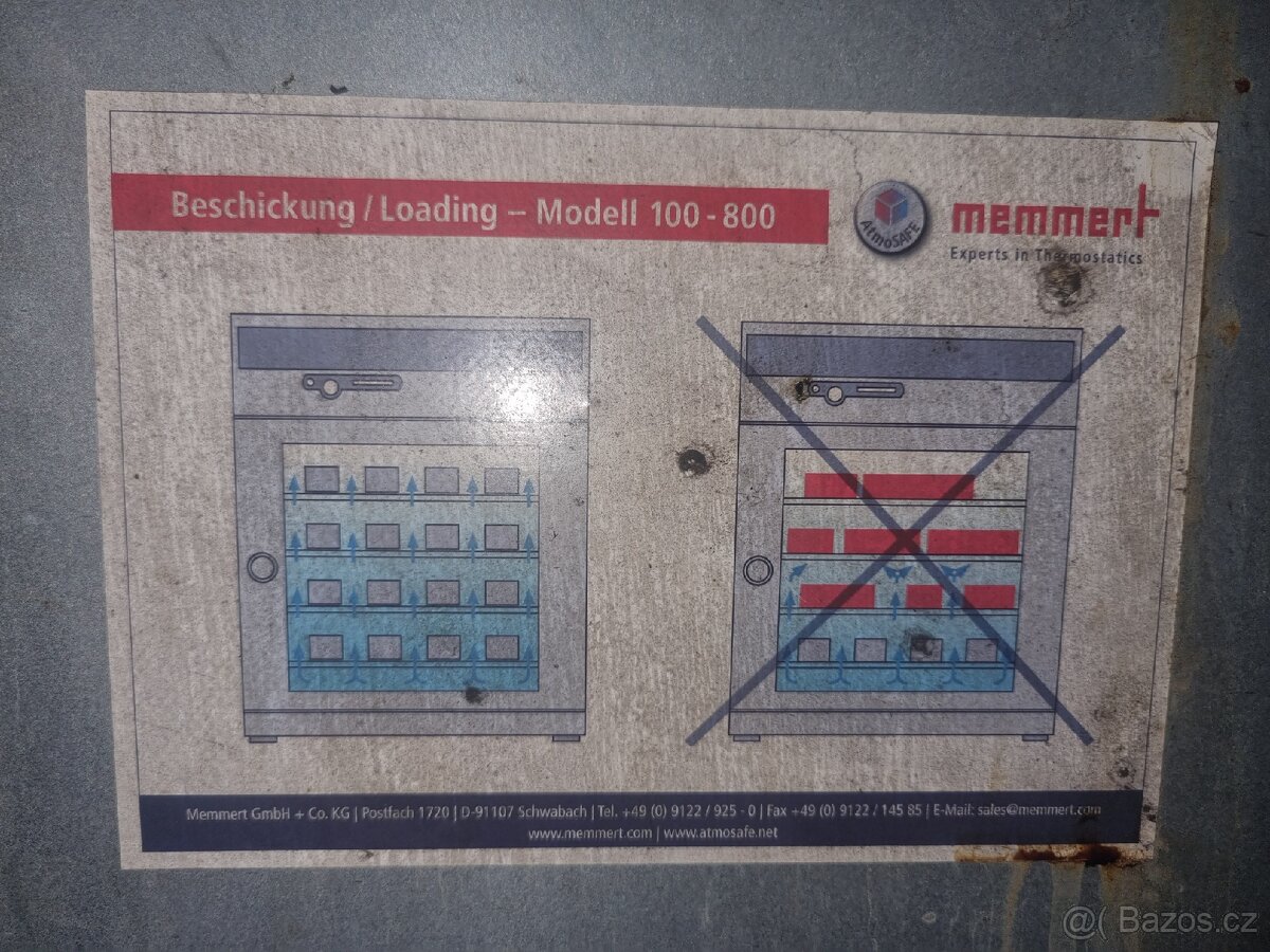 Ohřívací pec MEMMERT 300 - 3