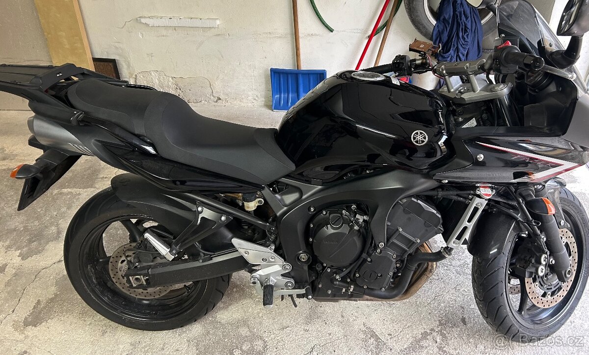 YAMAHA FZ6 Fazer S2 - 3