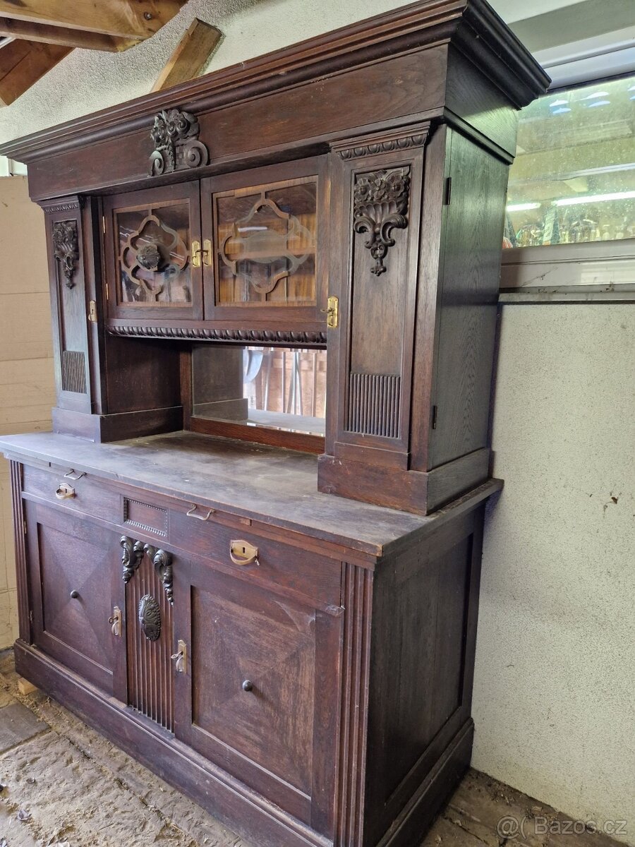 prodám starožitný nábytek (sekretář ) - 3