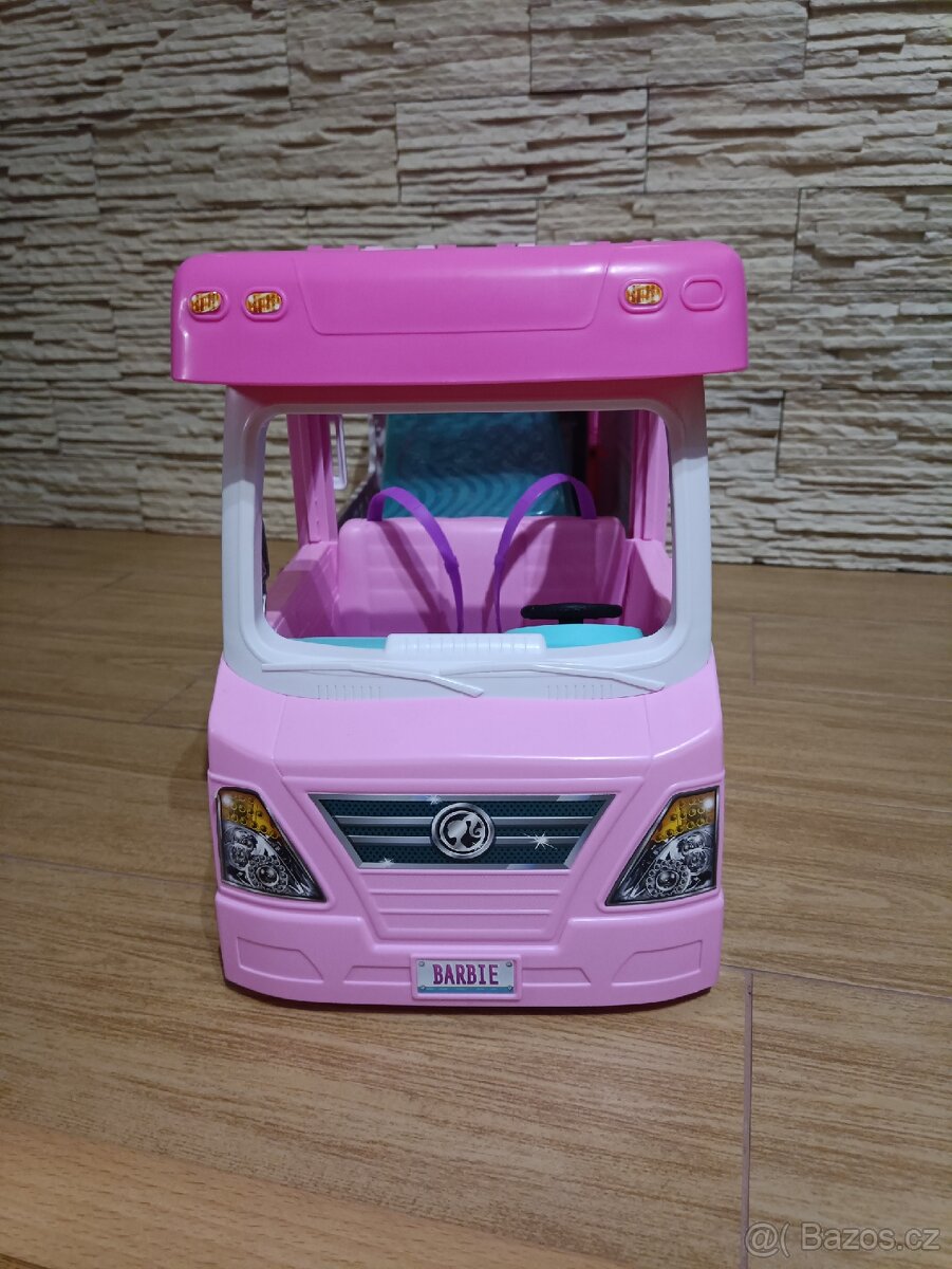 Barbie karavan - 3