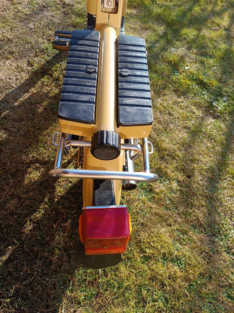 Babetta 210, originální stav.6000 km. - 3