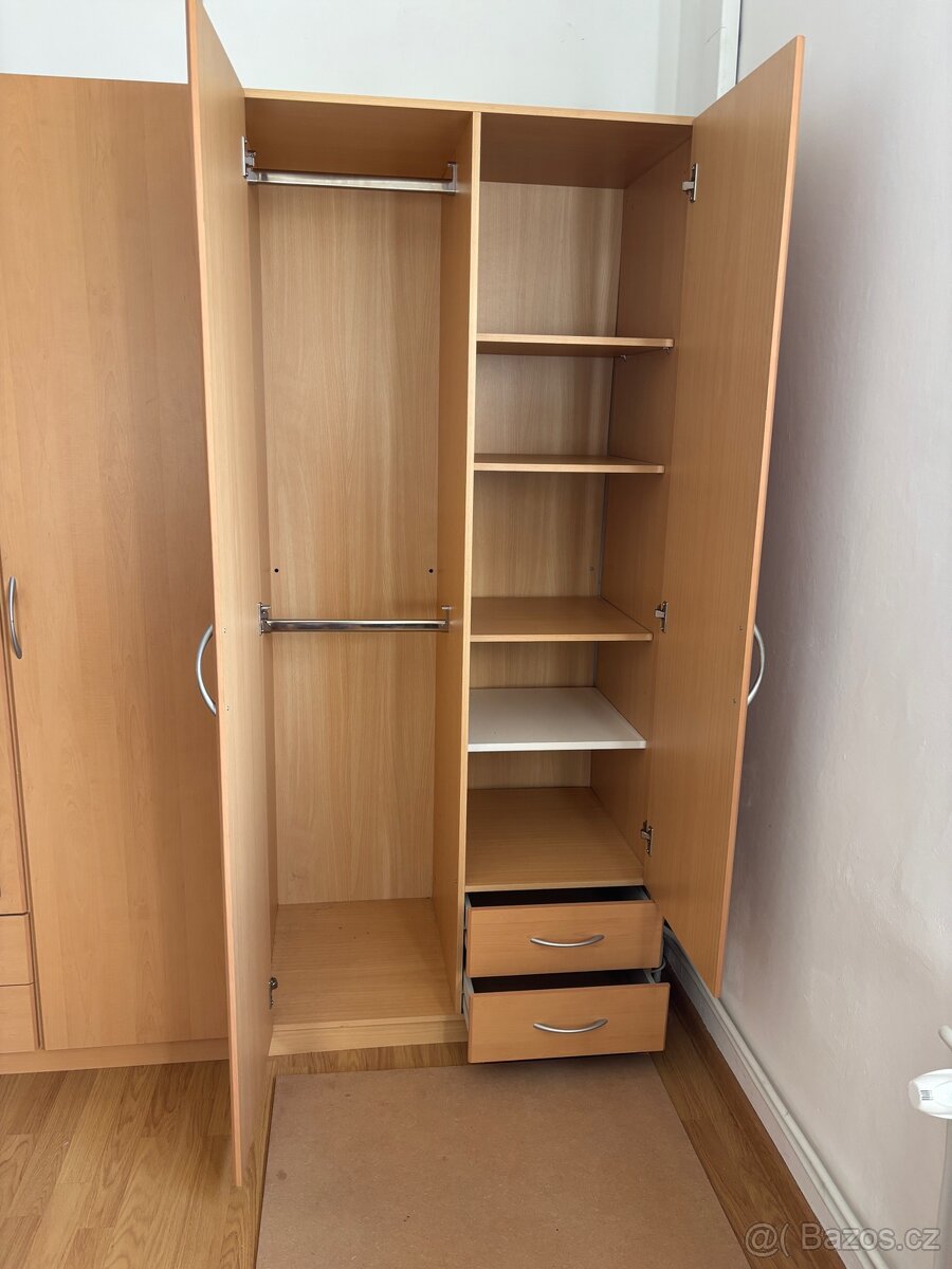 Prodám šatní skříň - 2 kusy - 3