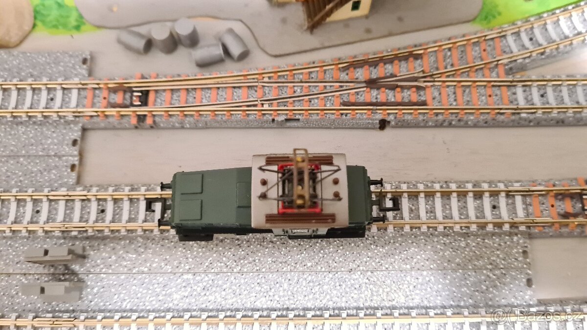 Vláčky N - elektrická lokomotiva E 63 06 - 3