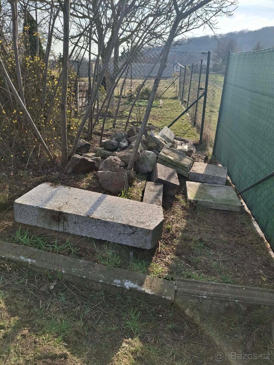 Nahrobní kameny - 3