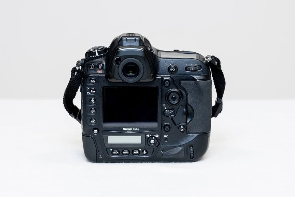 Nikon D4s - 3