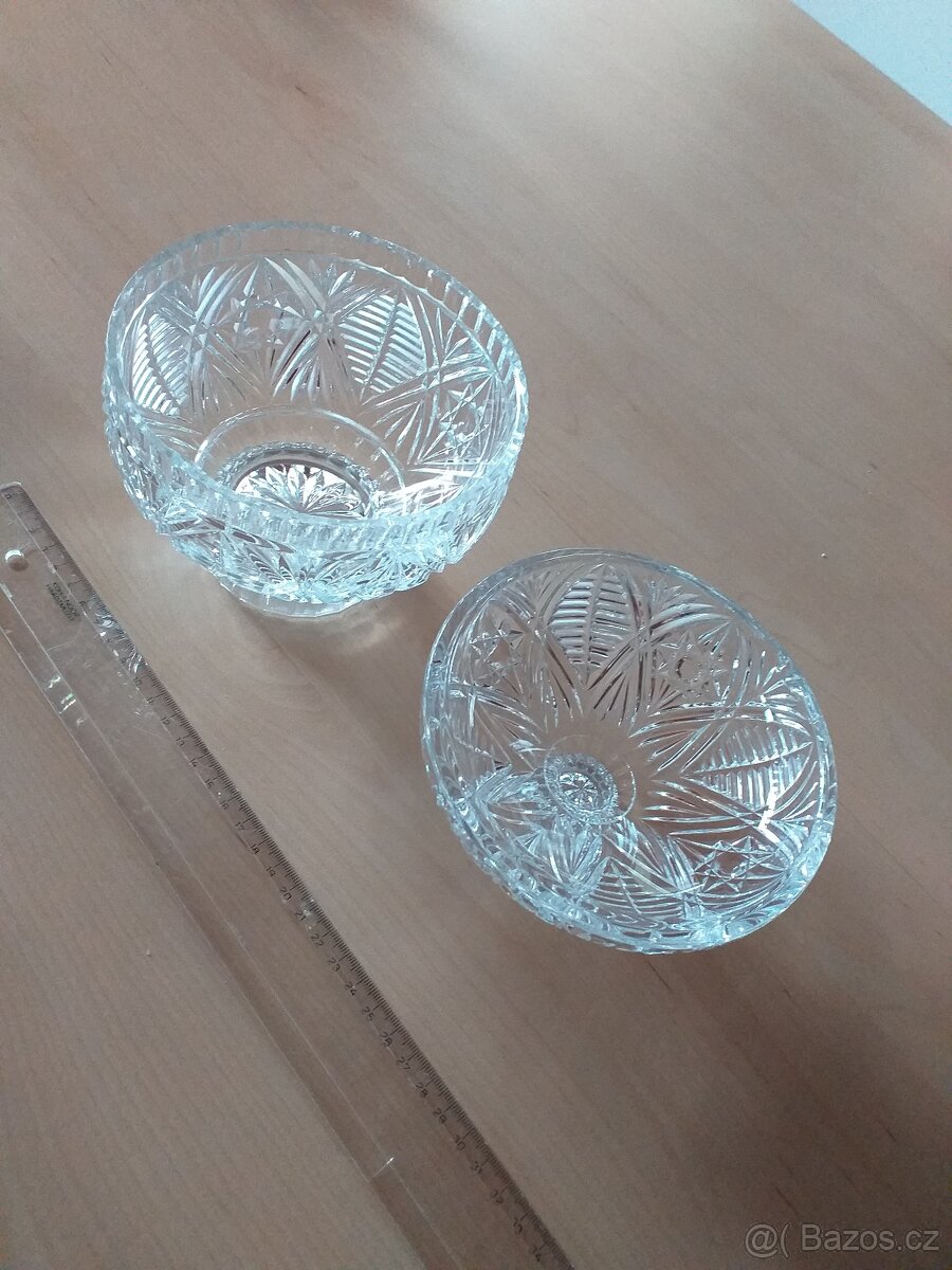 Broušená skleněná dóza - 3