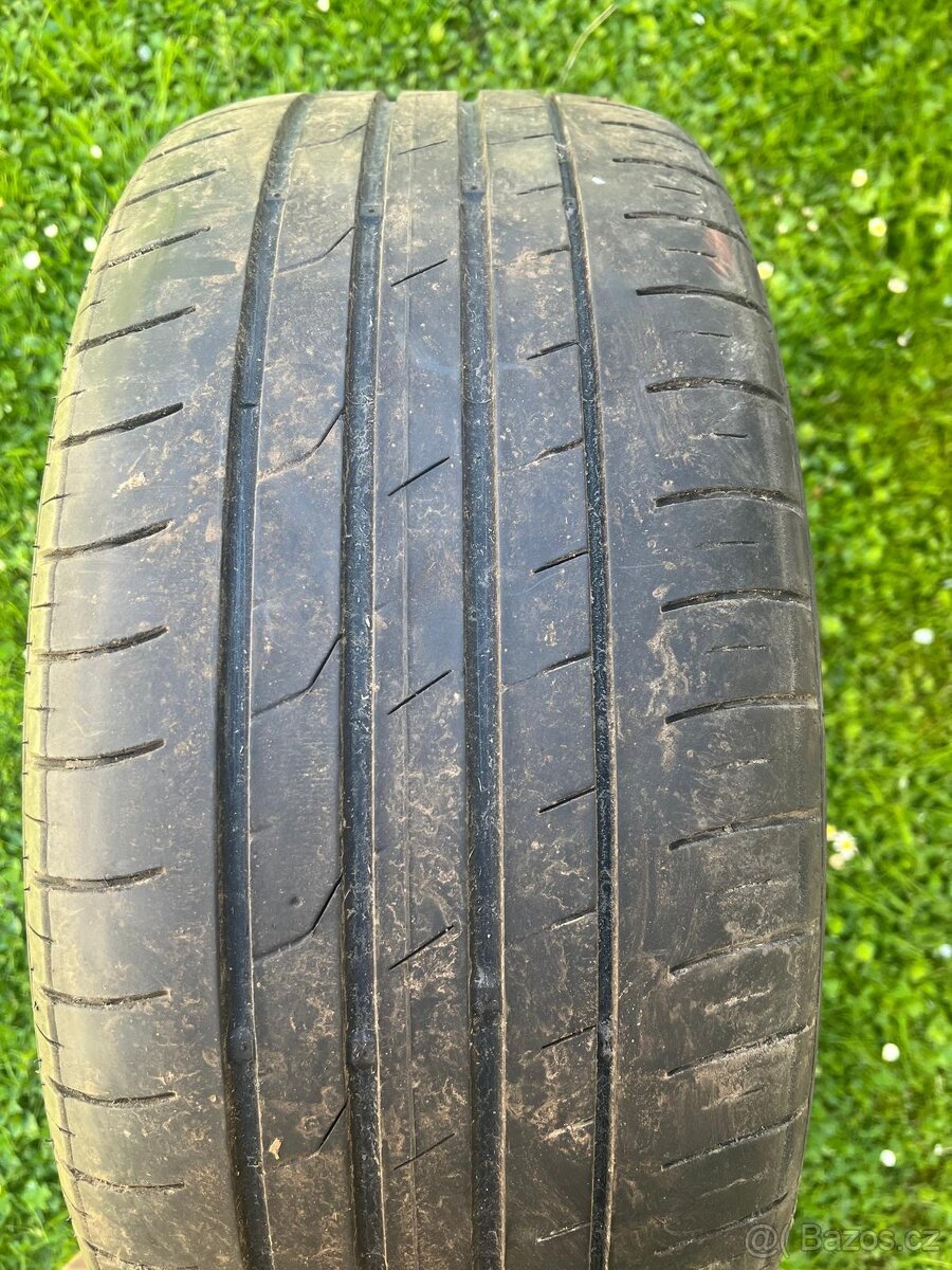 prodám letní pneu 215/50 R17 - 3