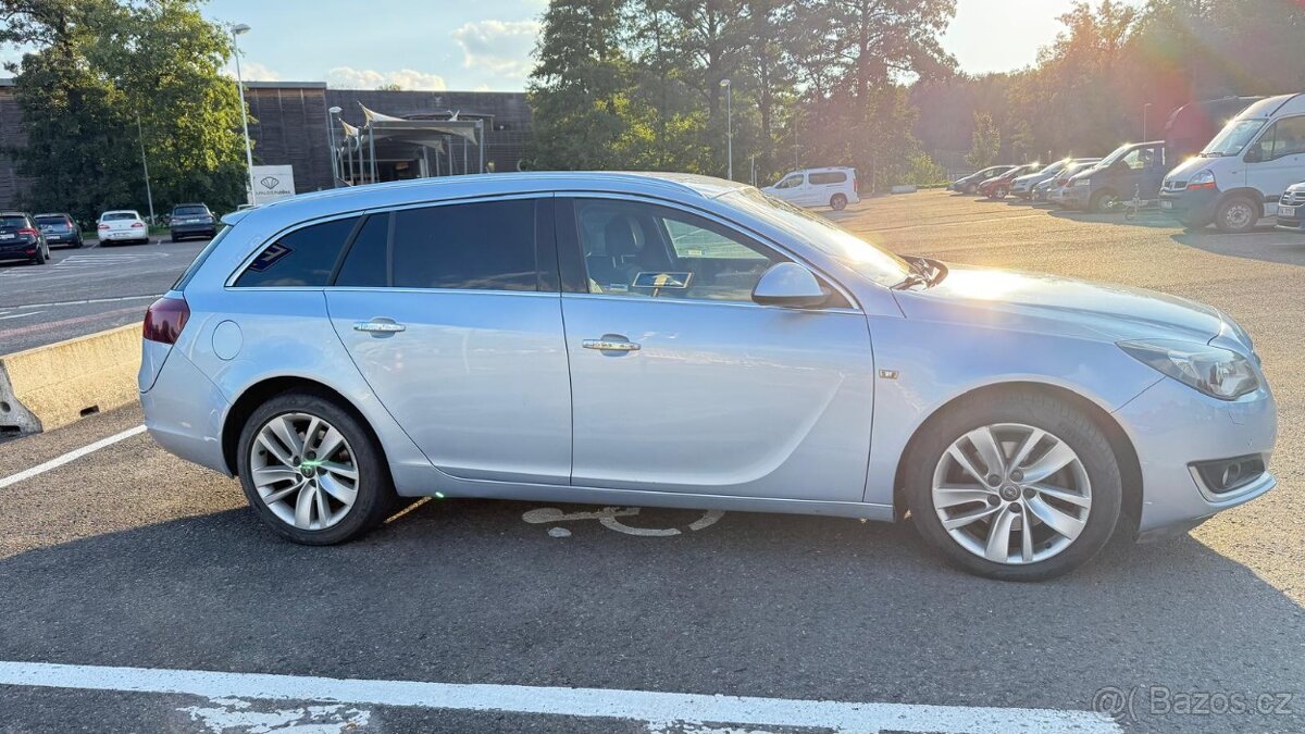Opel Insignia 2.0 CDTi Sports Tourer BiTurbo 4x4 AUTOMAT - 3