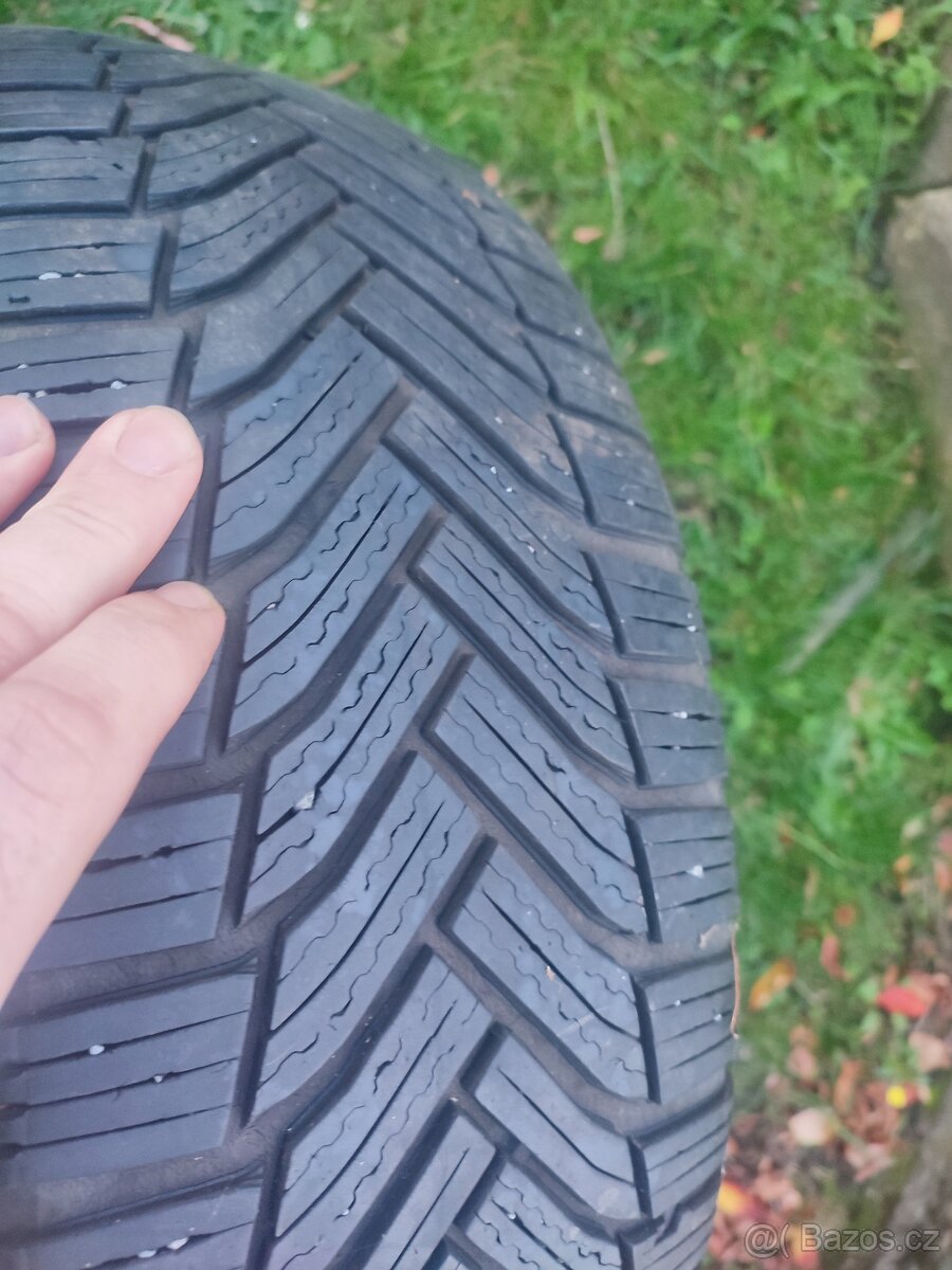 Zimní Michelin 205/55 R 16 - 3